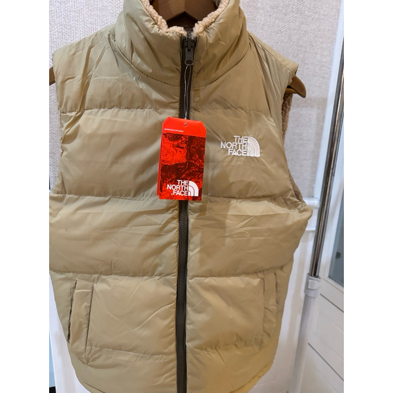 Vest TNF
