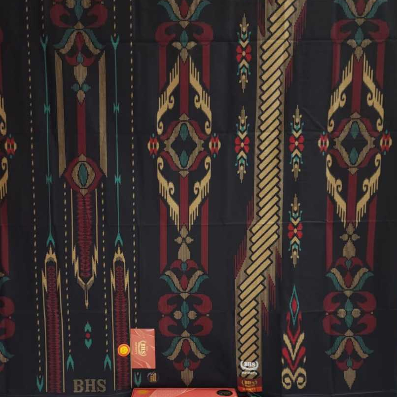 Sarung BHS Infinity Gold Motif V32 PKA Hitam Kuning