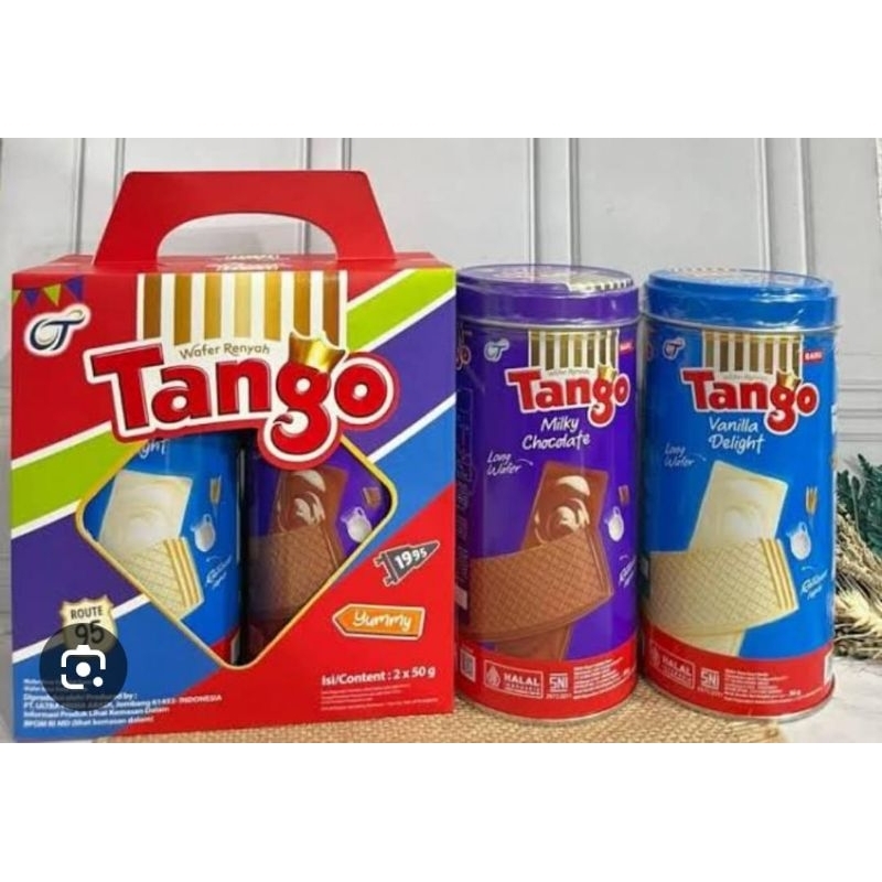 

Wafer Tango Duo varian milky coklat dan vanila dalam satu kemasan 2x50g