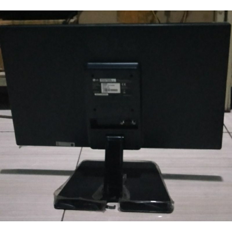 Monitor LG 19 Inch Wide LG 19EN33S