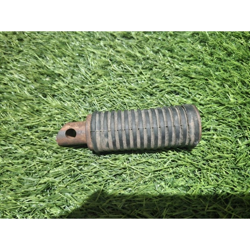 karet pijakan kaki barstep footstep postep belakang kawasaki binter merzy mercy kz200 original