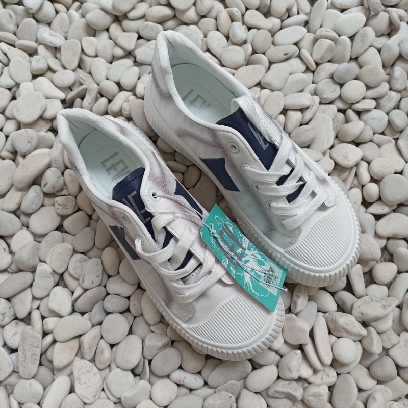 LEV By Zandilac Sepatu Sneakers Wanita Cewek Perempuan Warna Putih CH241221WD