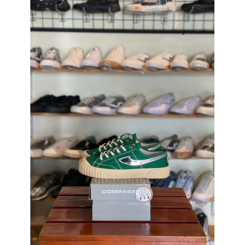 Sepatu Compass Vintage 25th Low Green silver