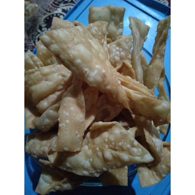 

kripik bawang 1/2 kg 20.000