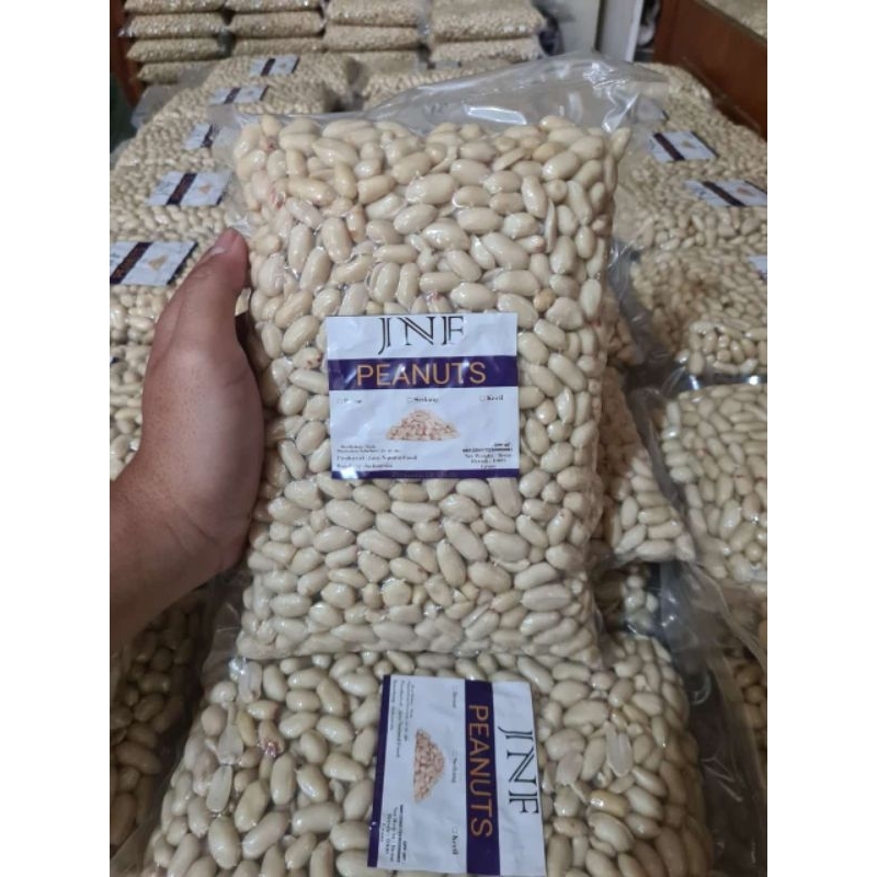 

Kacang Kupas Besar Ukuran 25/29 1kg