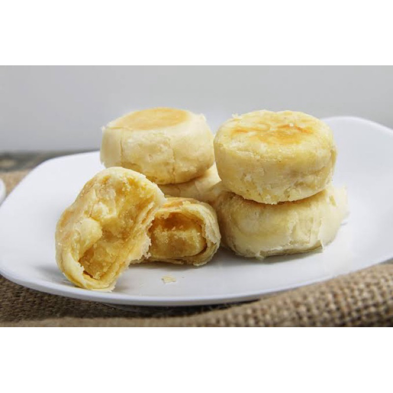 

Bakpia isi keju asli