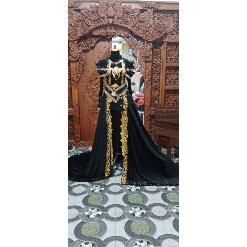 kebaya bludru_pengantin_ekor_dobel,lepas_pasang