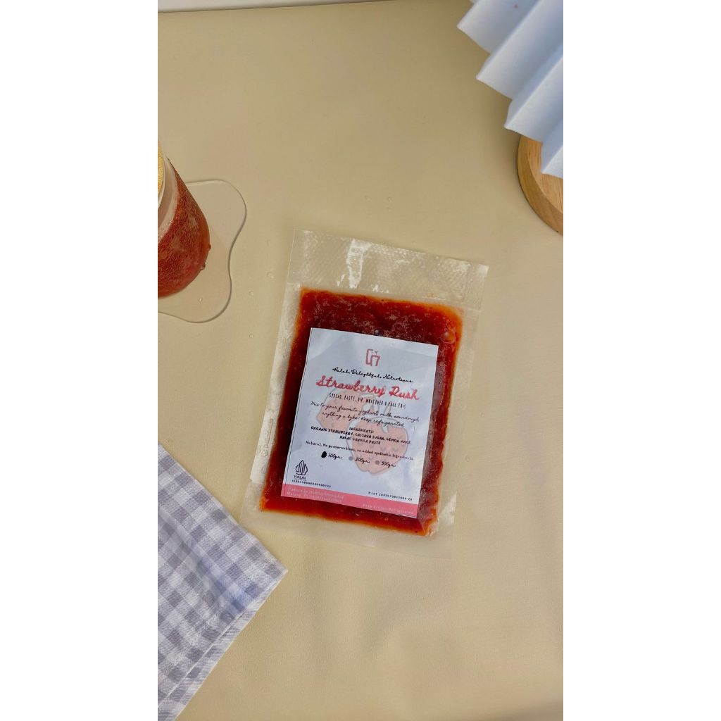 

Strawberry Rush (Medium) with Organic Strawberry and Cassava Sugar