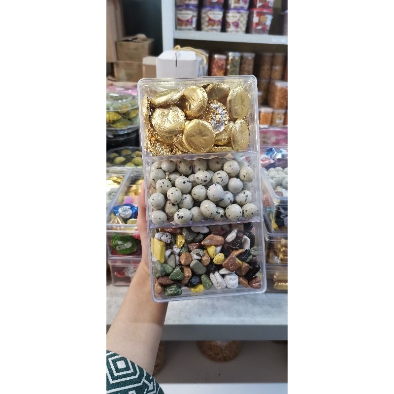 

COKLAT SEKAT TIGA BUAT LEBARAN