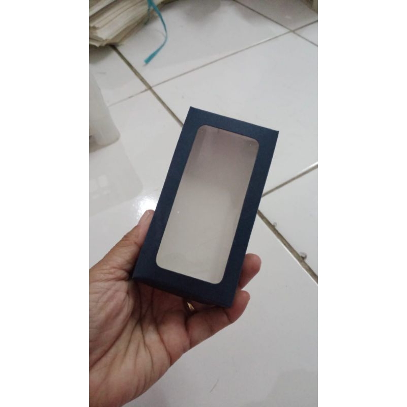 

Custom box uk 4x7x2,5 putih