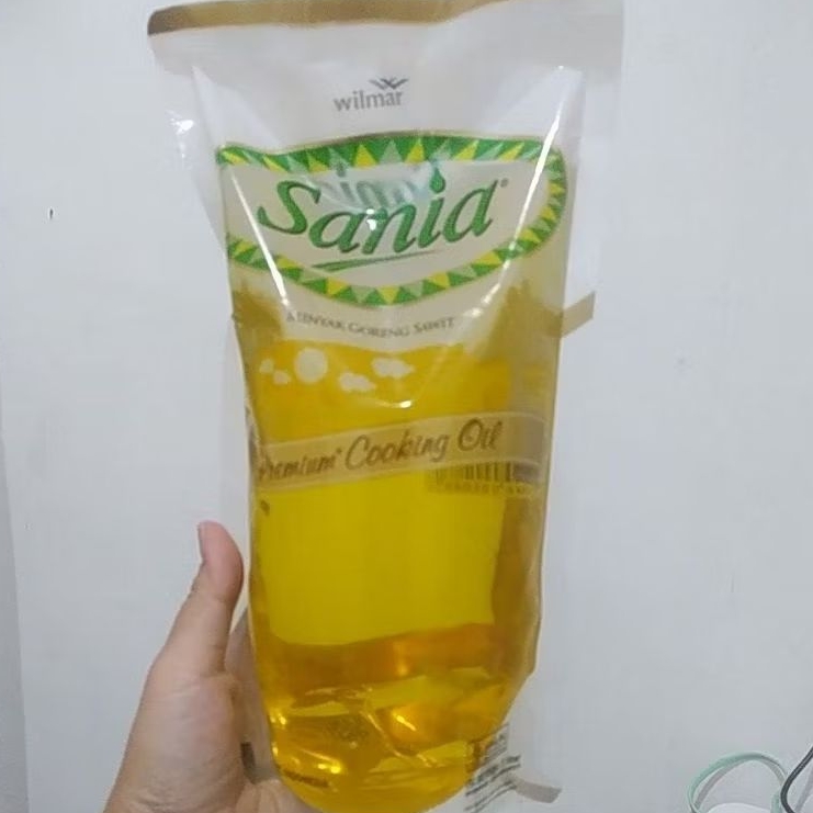 

MINYAK SANIA 1 LITER