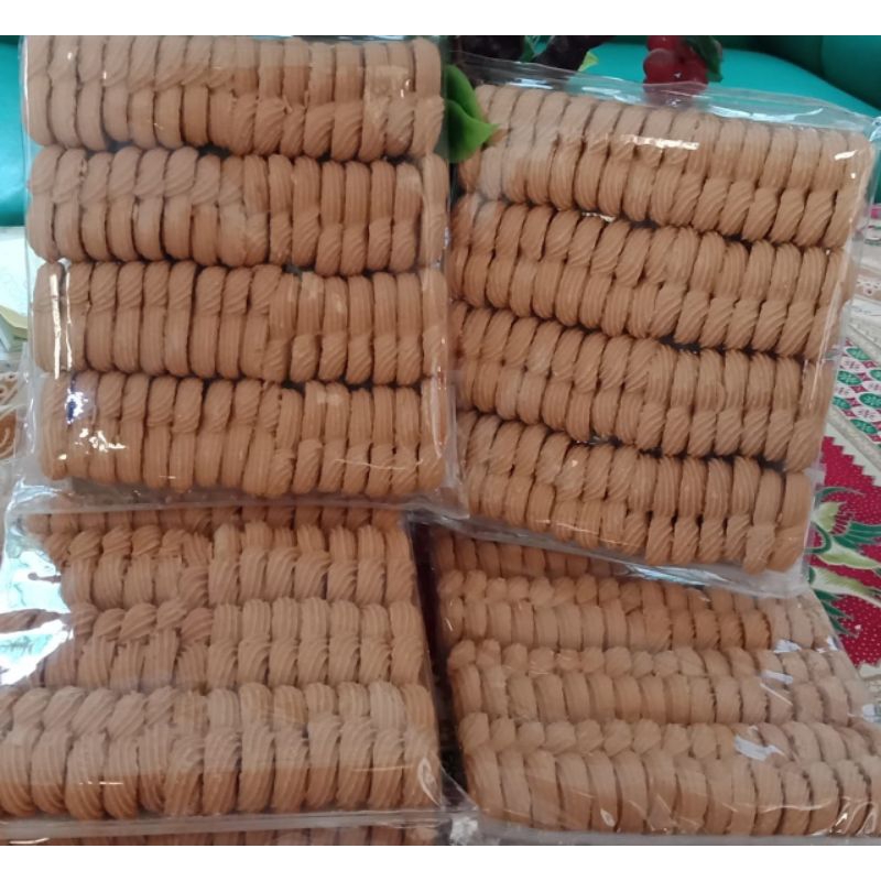 

Kue Semprit Larut