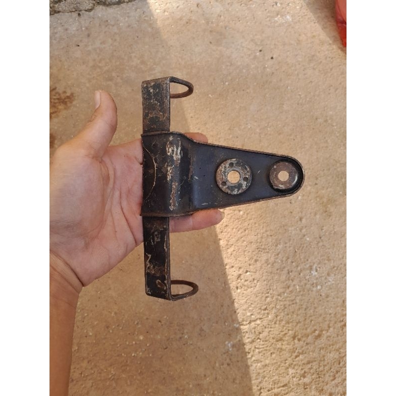 kupingan lampu depan gp 100 original