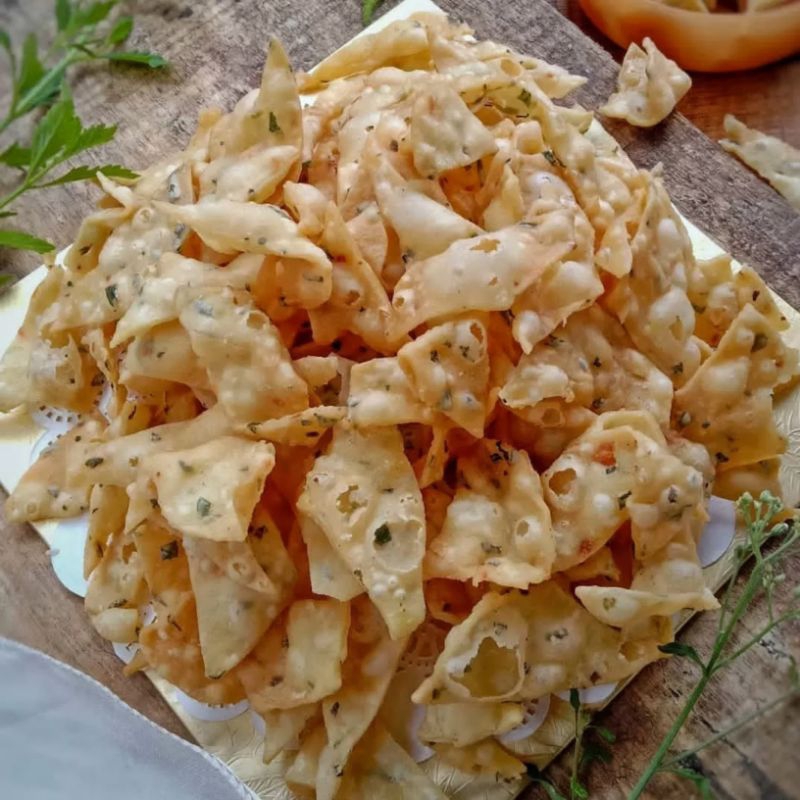 

KERIPIK BAWANG GURIH DAN RENYAH 1000GR (FREE BUBBEL WRAP+DUS)