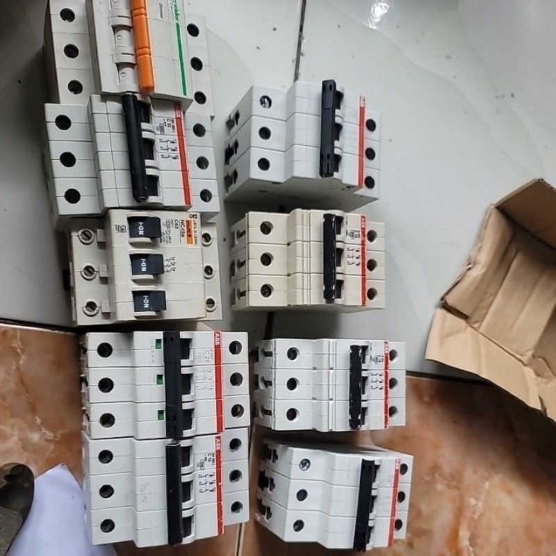 mcb 3phase