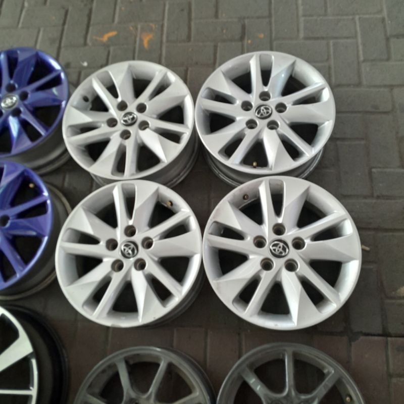 Velg Oem Ori Copotan Mobil Innova Reborn R16 Ring 16