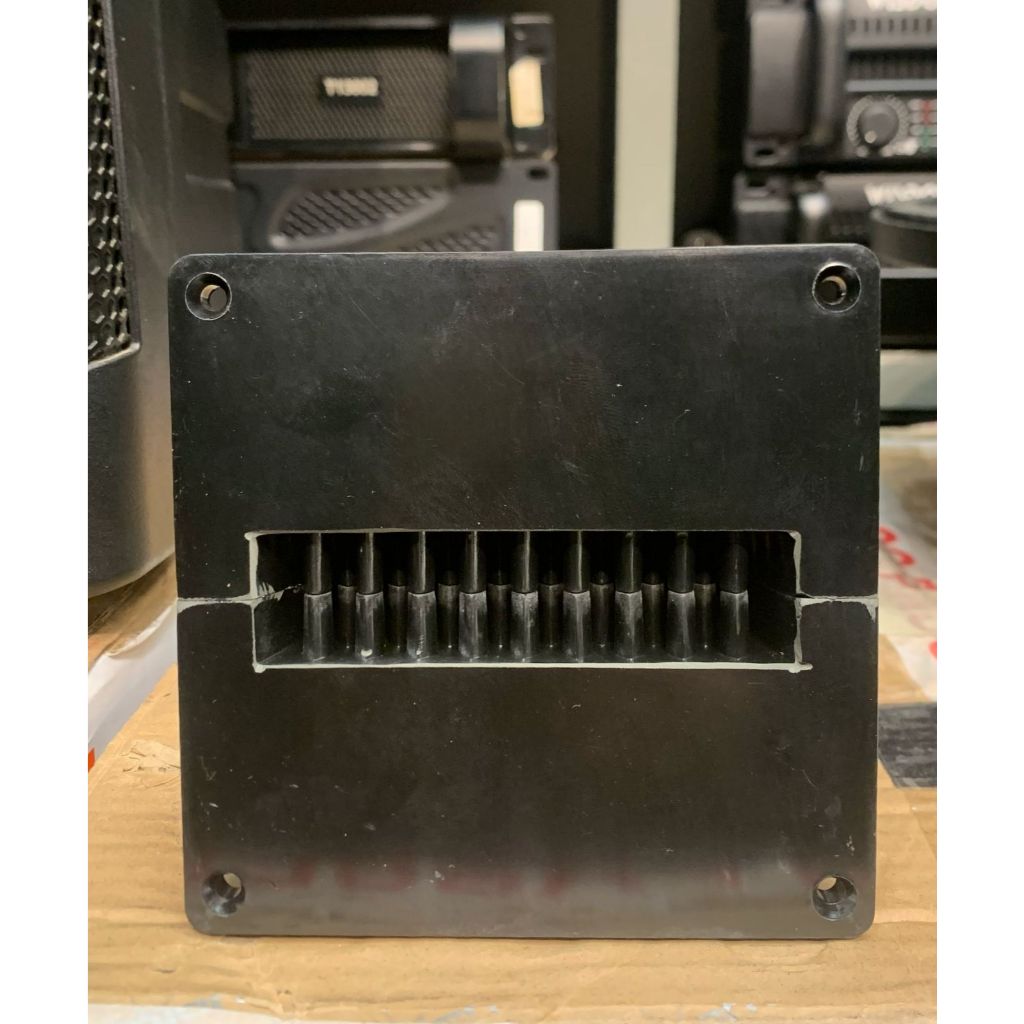 Horn B&C H-0042 Polycarbonate 13x13