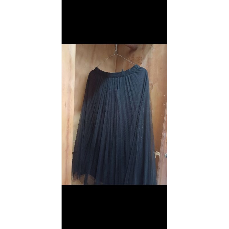 preloved rok tutu hitam