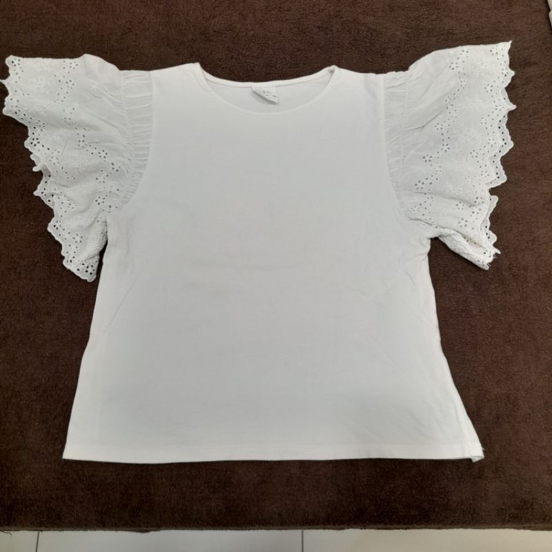 C0106. Preloved ZARA Kids White Puffy Shirt Kaos Lengan Pendek Bordir Bunga