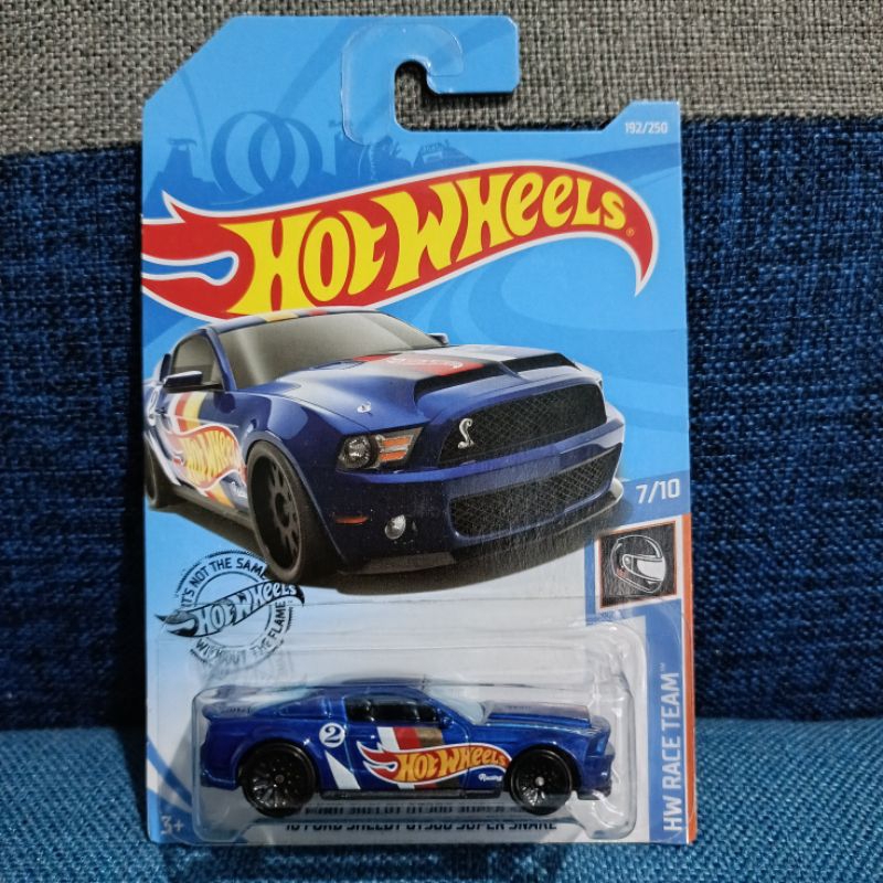 Hot Wheels Reguler 10 Ford Shelby GT500 Super Snake HW Race Team Biru