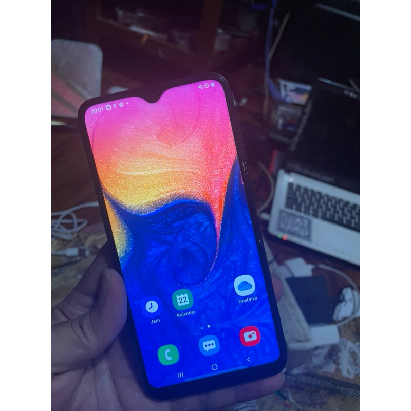 Samsung galaxy a10 2/32 minus panggilan darurat