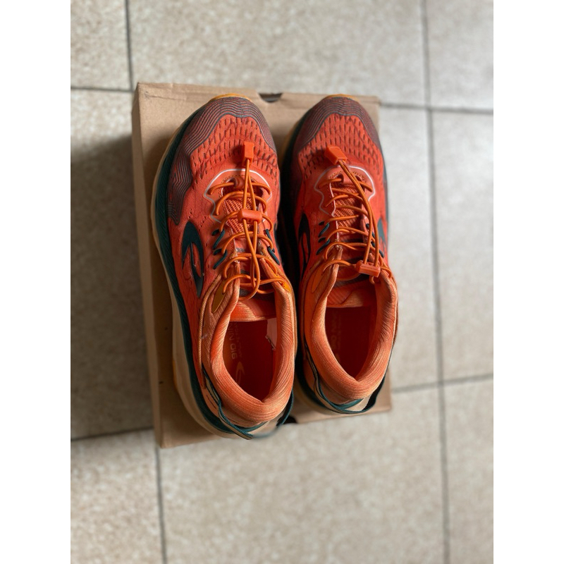 SEPATU 910 YUZA