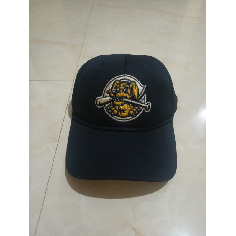 Topi Bulldog