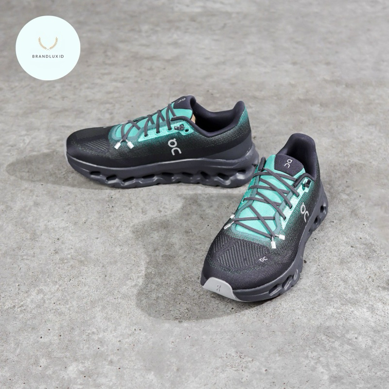 On Cloud Tilt Mint Sneaker in Black