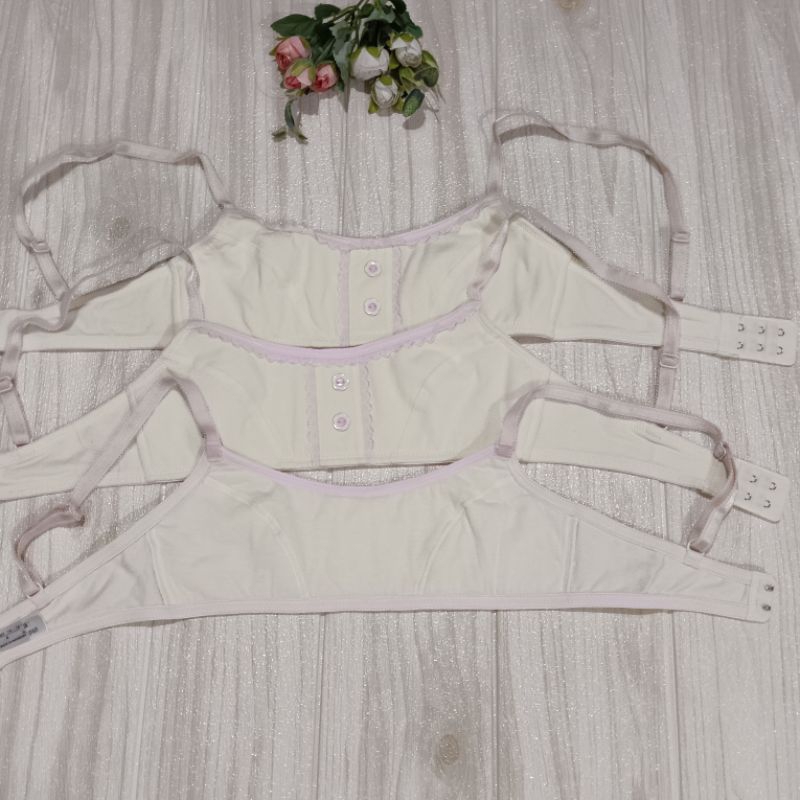 Wacoal  bra remaja tanpa kawat size S JB 3721
