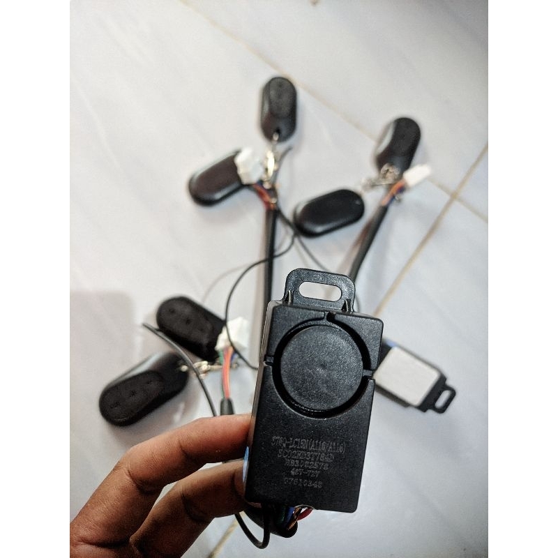 REMOTE KUNCI ALARM sepeda listrik ORI EXOTIC PASIFIC UWINFLY untuk keamanan kendaraan, 3 tombol. (me