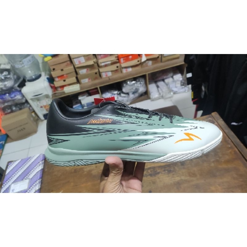 Sepatu futsal accelerator Ls size 46 original