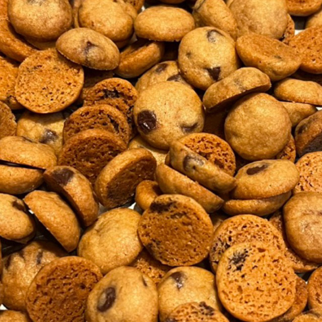 

Chocolate chip cookies