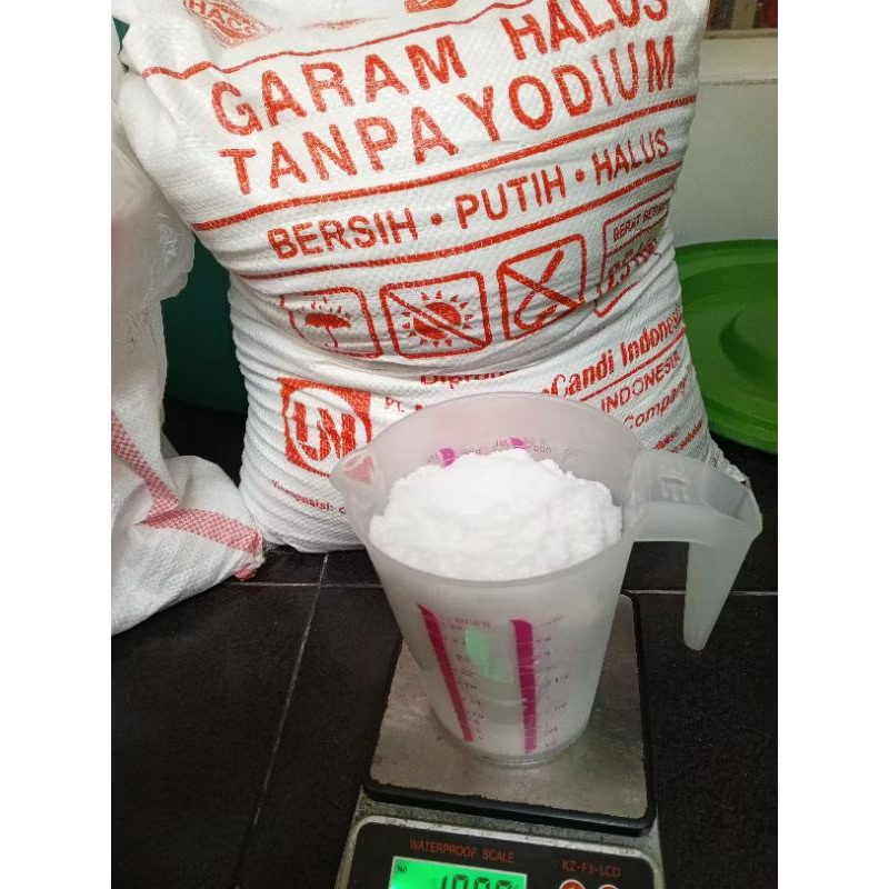 1kg NaCl Halus / Natrium Klorida / Natrium Clorida Bubuk / Garam Industri / Bahan Sabun / NACL