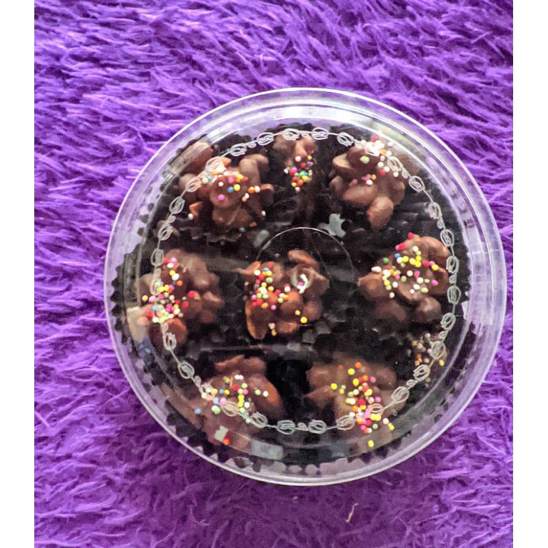 

KACANG COKLAT