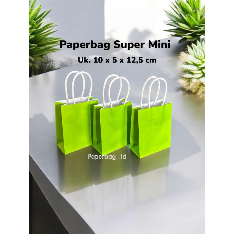 

Paper bag ukuran 10x5x12,5 cm Super Mini Polos Hijau