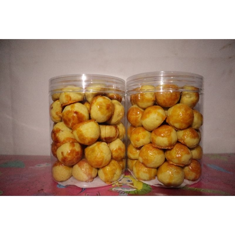 

Nastar isi Selai Nanas 800ml toples tabung