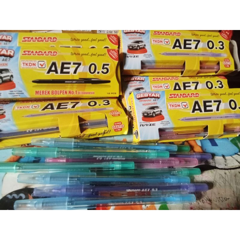 

bolpoin warna warni