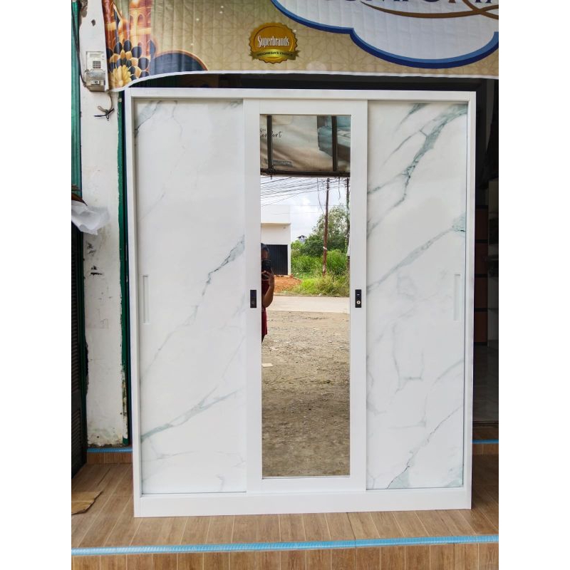 Lemari Pakaian Besi 3 Pintu Geser / Lemari Baju 3 Pintu Sliding