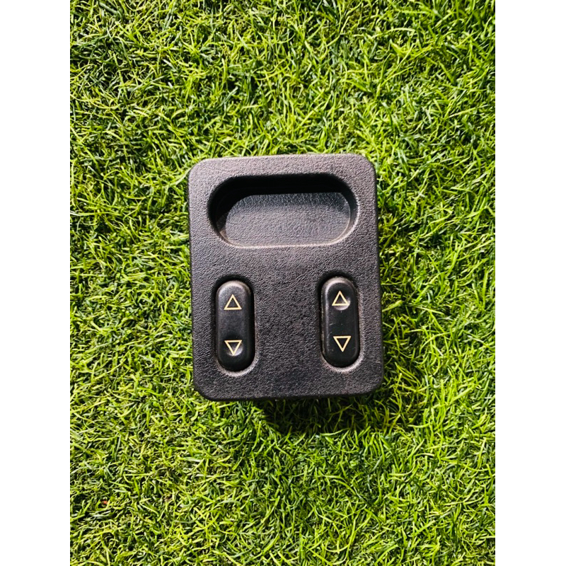 tombol power window pintu belakang Peugeot 306