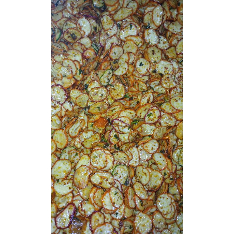 

Kerupuk bawang pedas daun jeruk