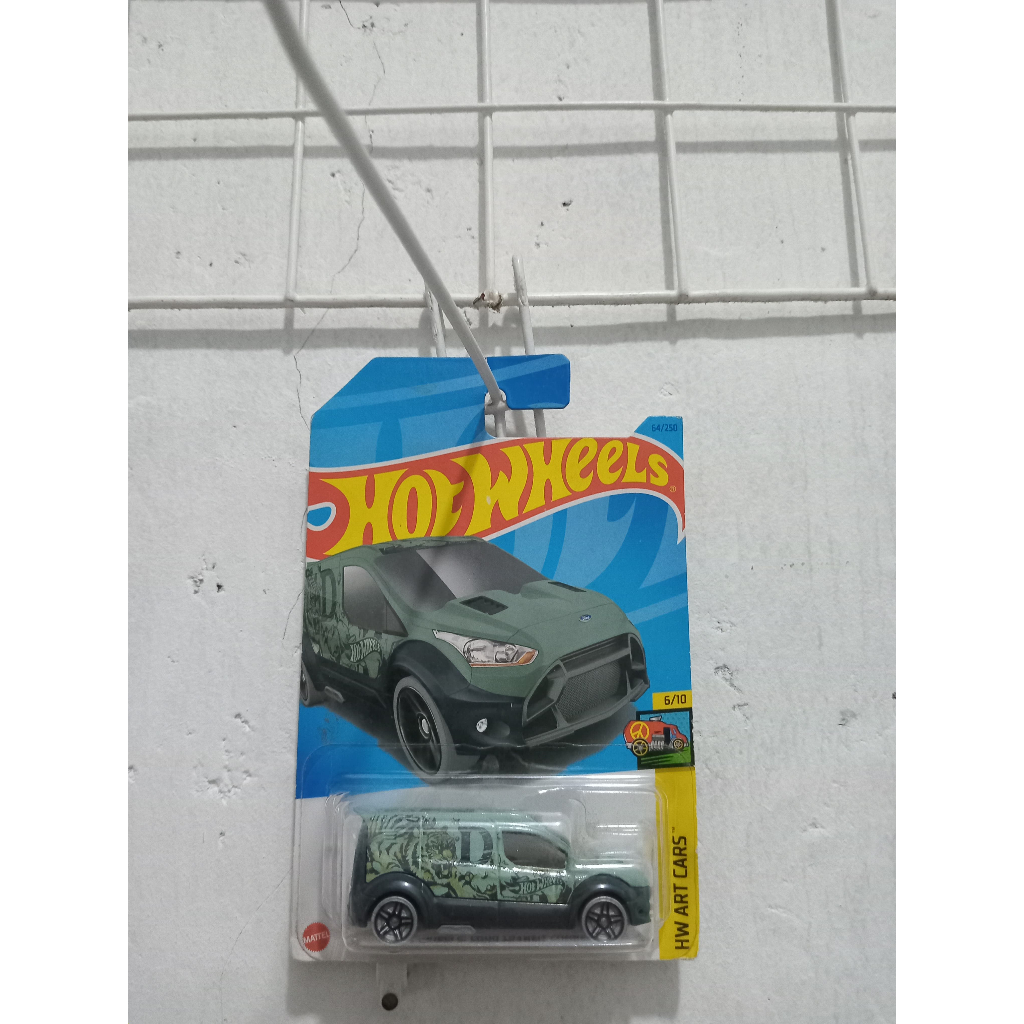 Mainan hotwheels - HW art cars (hot wheels ford transit connect)