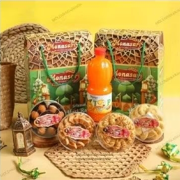 

Parcel kue kering lebaran Monasari syrup