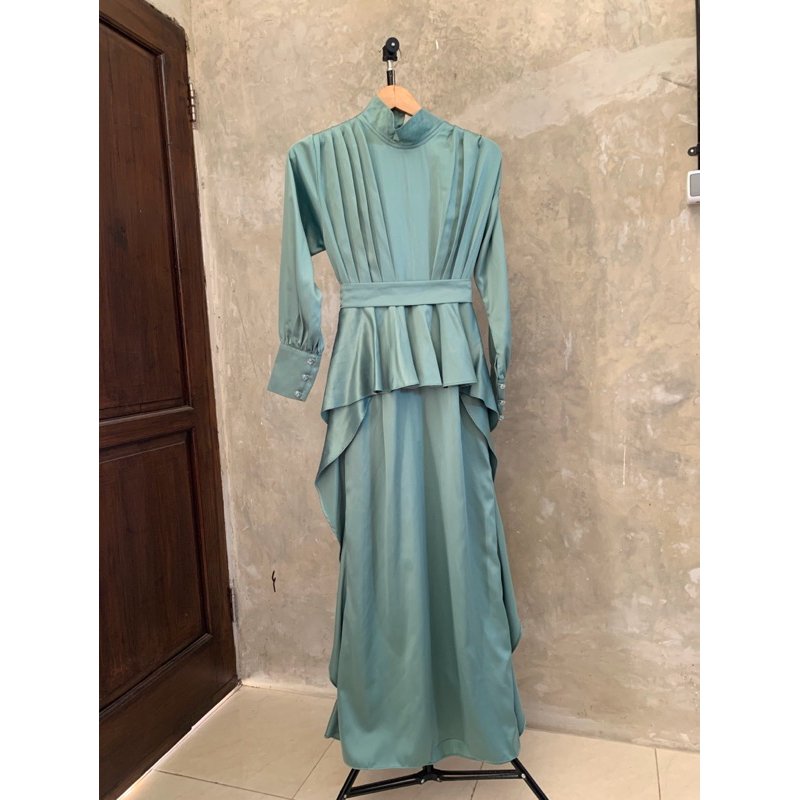 (PRELOVED) DRESS SILK MATCHA