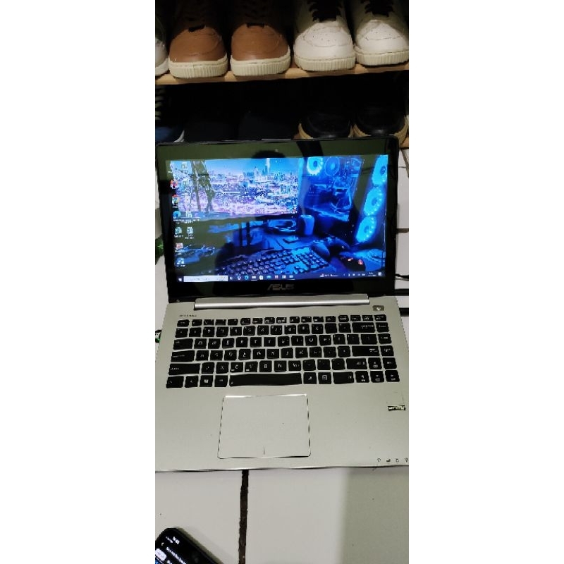 Laptop asus s400ca touchscreen core i3 3217U ram 12/128gb HD GRAP 4000