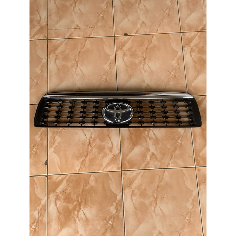 GRILL TOYOTA RUSH TRIOS ORIGINAL