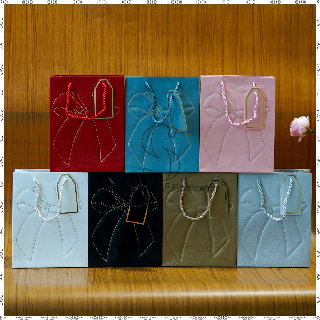 

Paper Bag Motif Pita Emboss | Tas Belanja | Tas Souvenir | Goodie Bag
