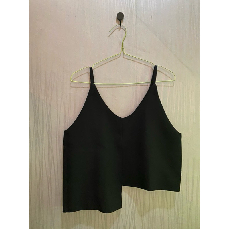 preloved outer crop tali hitam