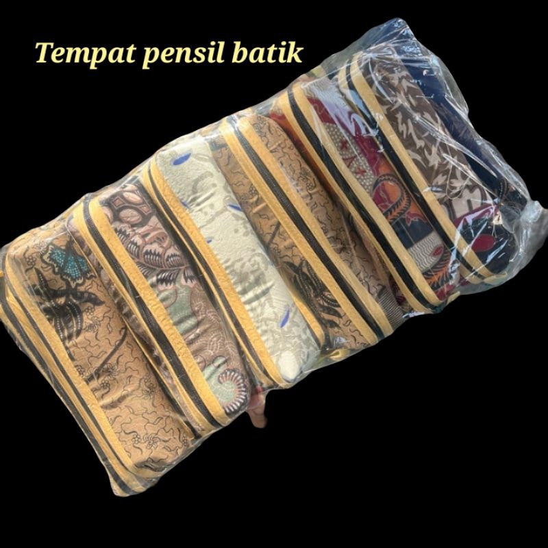 

Tempat pensil batik 19x7cm | souvenir pernikahan | souvenir ultah | souvenir seminar