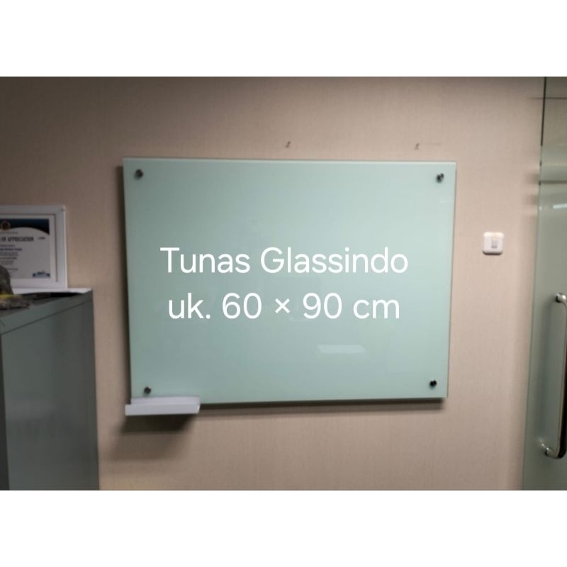 

Glassboard / papan tulis kaca 60 x 90 cm tebal 5mm ( non magnetik )