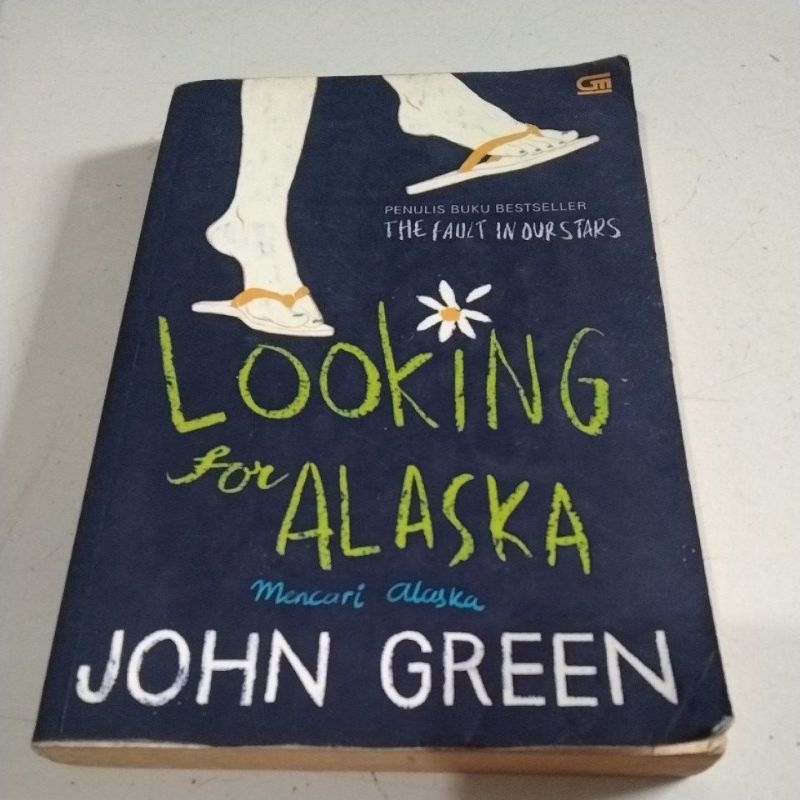 NOVEL LOOKING FOR ALASKA